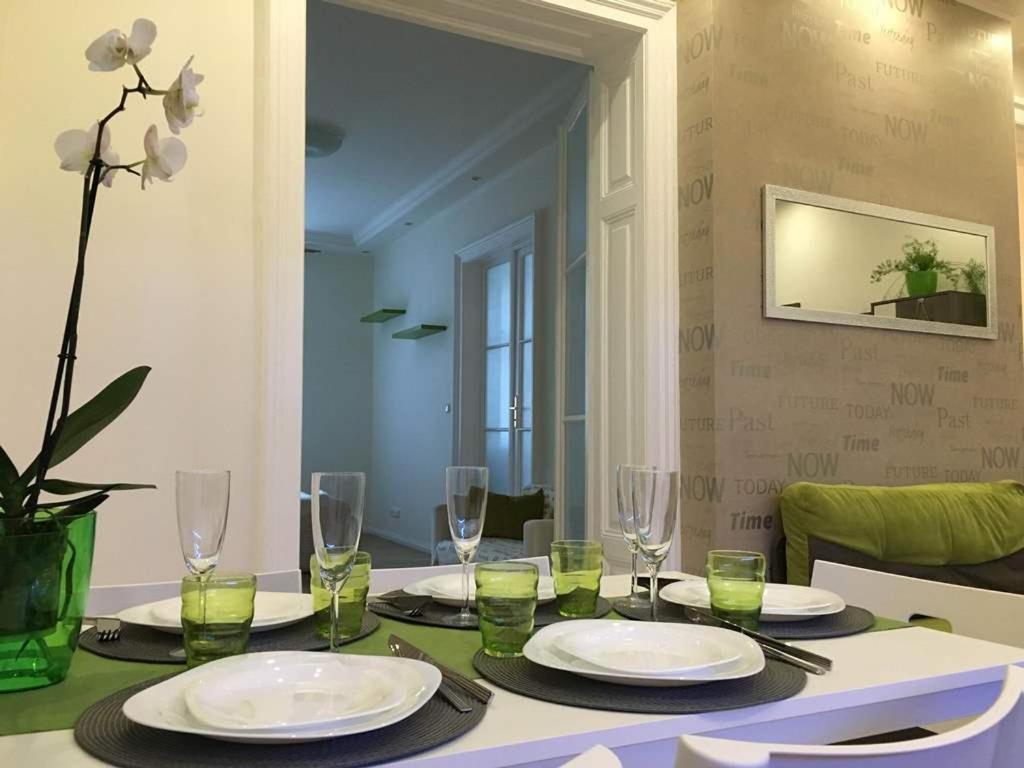 Leo Apartment Obchodna - Family Bratysława Zewnętrze zdjęcie