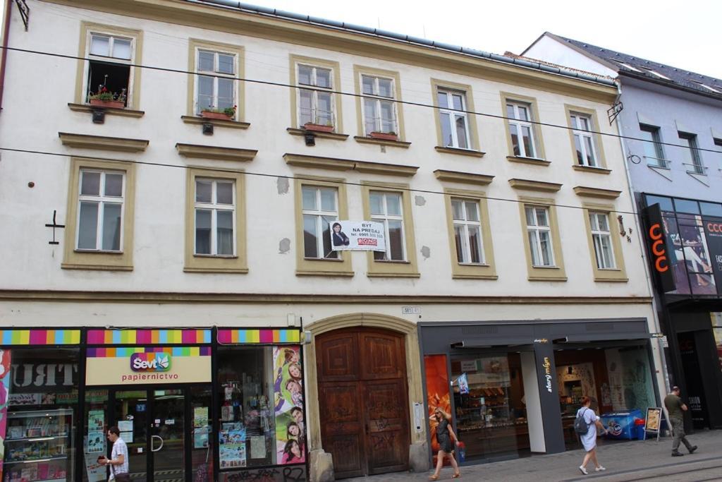 Leo Apartment Obchodna - Family Bratysława Zewnętrze zdjęcie